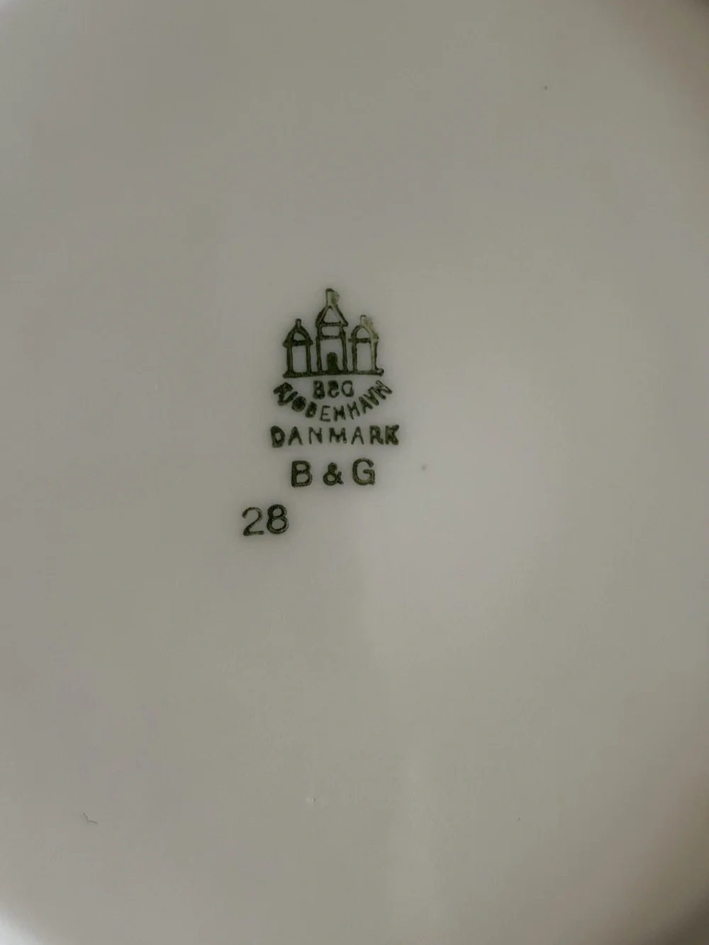Bing & Grondahl Sommerfugal dessert, cake or bread-and-butter side plate